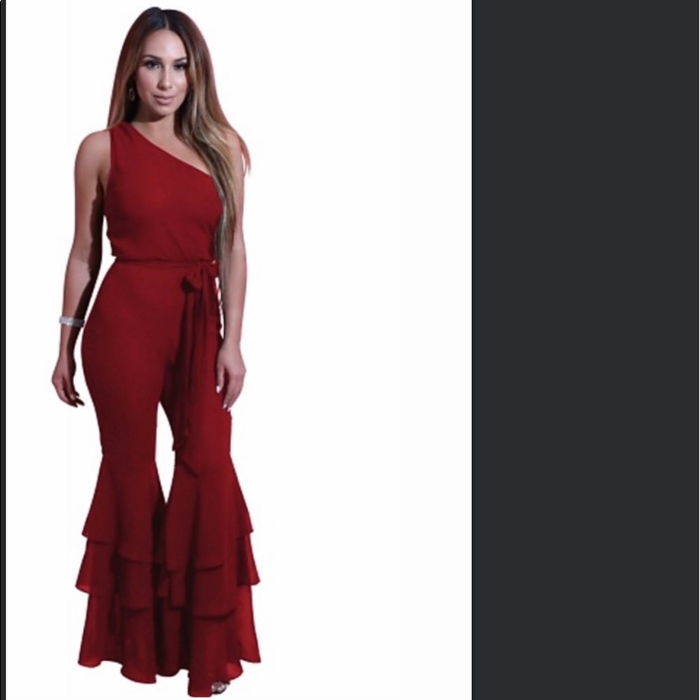 One Shoulder Jumpsuit - Picture 2 of 4